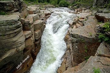 Водопады Милоградовки (река)